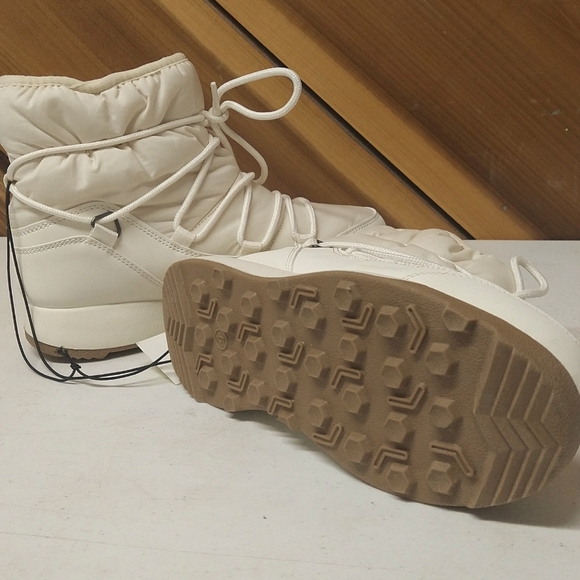 NEW! Women's Cara Winter Snow Puffer Boots, Cream - All In Motion - Picture 10 of 15